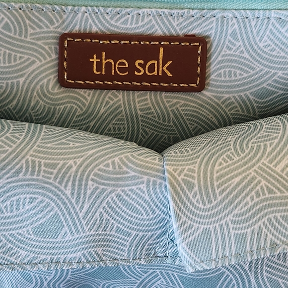 The Sack leather Tote - Picture 6 of 12